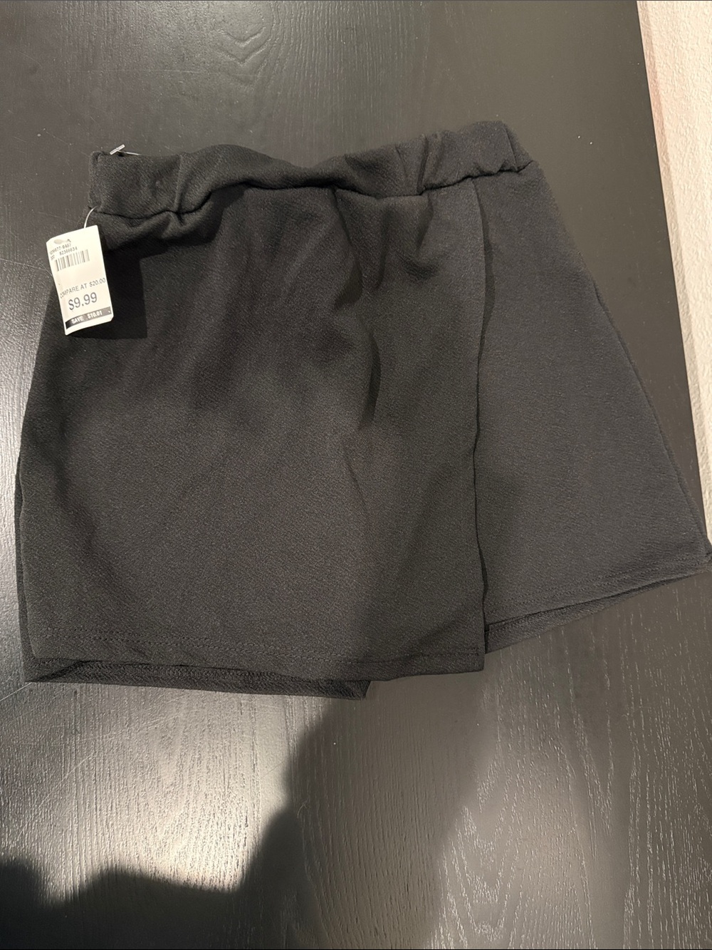 Girls Black Skort with Elastic Waistband